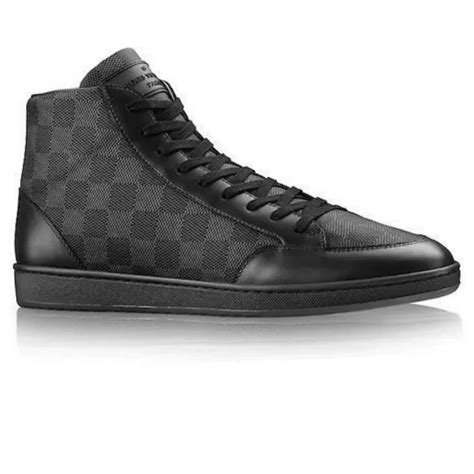 Buy and Sell Louis Vuitton Shoes .